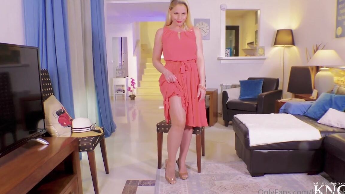 Kathianobilixx Findom 12 09 2022 Onlyfans Video Its Christmas Time And You Are Getting Ready For Your Office Party But This Year You