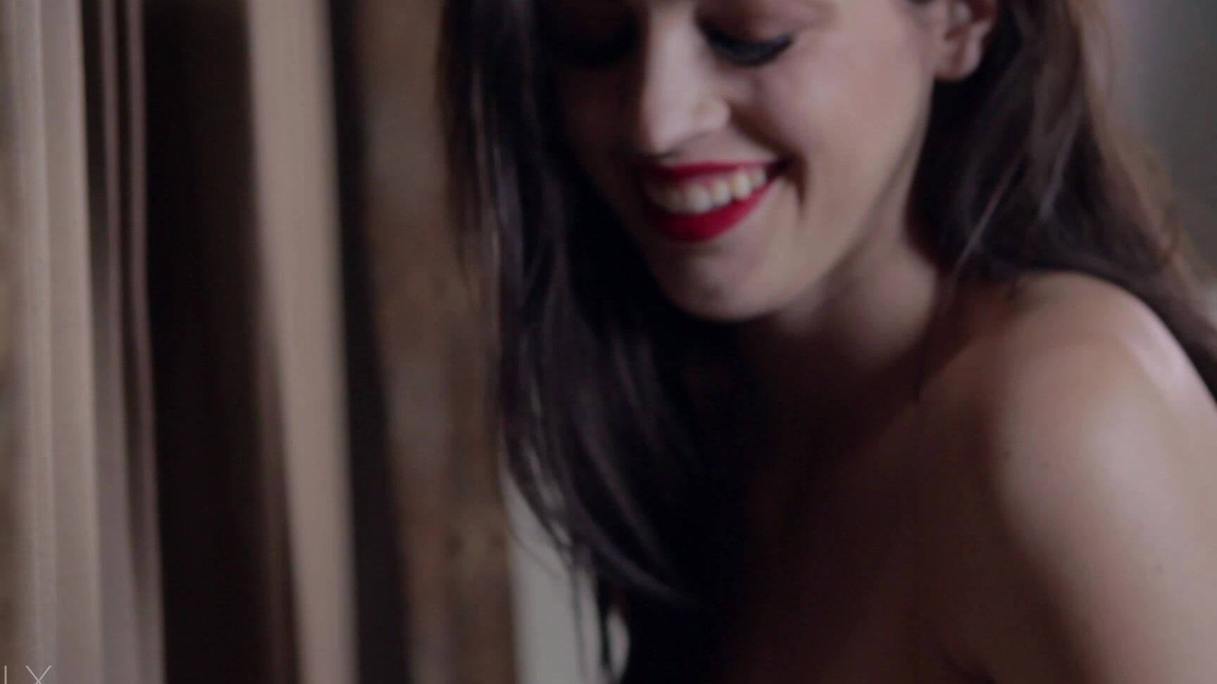 Glamour Nude, Lace/Lingerie, Softcore, Stocking, Striptease luxneon cock tease girlfriend ManyVids