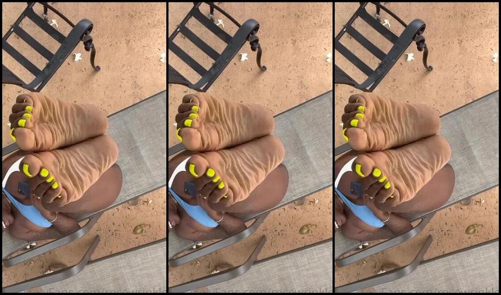 Rosewrinkles Onlyfans In Public Wanting You To Cum For Me Pig