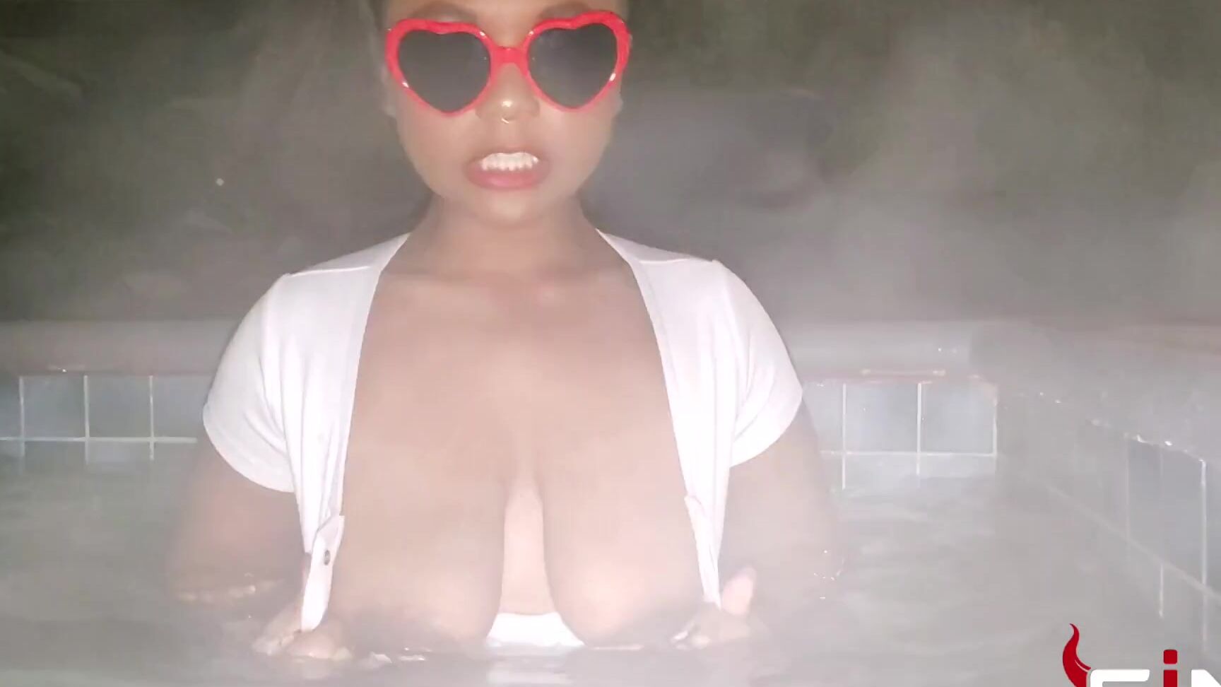 The Rona Whorantine Day Sex Movies Featuring Avery Jane