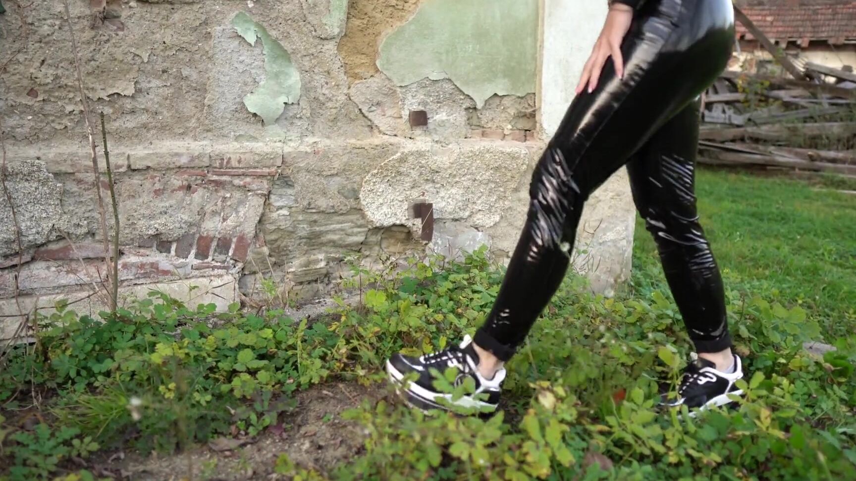 DirtyMindedCPL Hot girl in vinyl leather leggings let stranger fuck her outside at an abandoned house 4K Pornhub