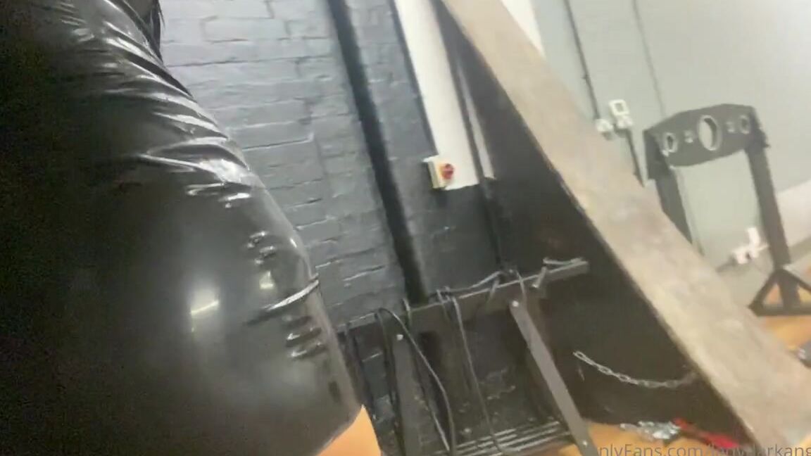 Ladydarkangeluk Onlyfans All Ready For This Afternoon In My Tall Leather Thigh High Boots And Short Latex Skirt