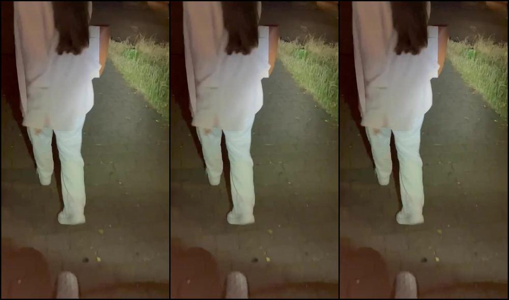 AmateurTwo Asked Random Girl to Show me her Tits in Public - 720p Pornhub