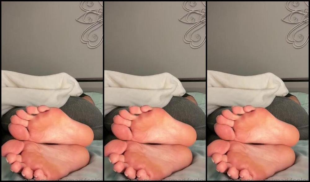 Goddess Mads Nicknamed Mad4Soles Onlyfans Pov Youre The Sub Who Sleeps At The Foot Of My Bed Every Morning I Tease You Like This With