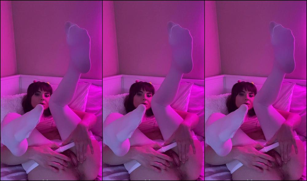 2021 05 20 2113972837 Let Me Just Lay Back Real Quick