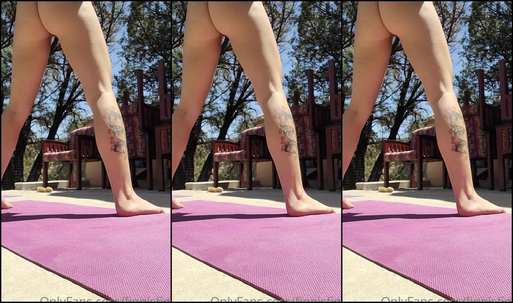 finnisfine-11-05-2021-2106805178-2-naked-workout-videos-heyyy-there-i-know-it-s-been-a-min-and-only-6-more-days-of-posting