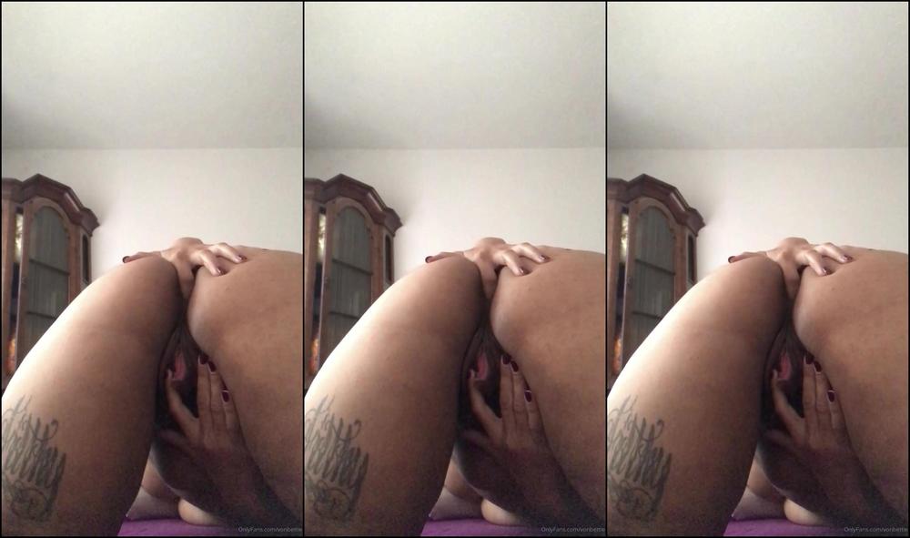 Vonbettie Felt Super Restless This Morning And Forgot To Pa