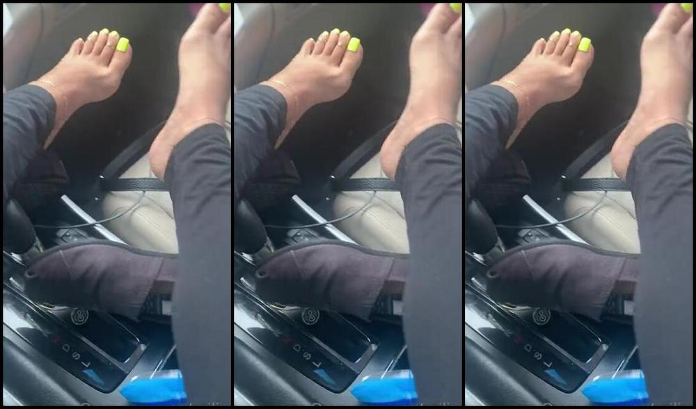 Miliani Nicknamed Miliani Onlyfans Waiting On Food