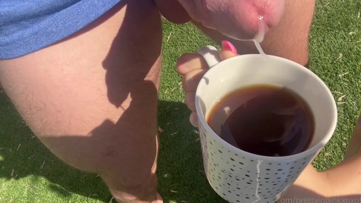 Pretty In Pink Nicknamed Prettyinpinkxoxofficial Onlyfans My Favorite Way To Start The Day They Don T Offer This Type Of Coffee Service At Starbucks