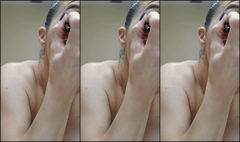 Terramizu Stream Started At Pm Putting On Makeup