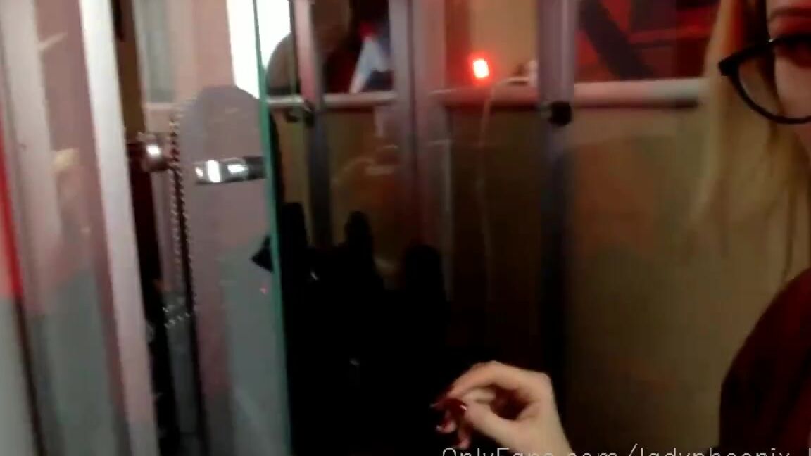 Lady Phoenix Nicknamed Ladyphoenix Ldn Onlyfans Stream Started At 01162022 0758 Pm Introducing My New Playspace