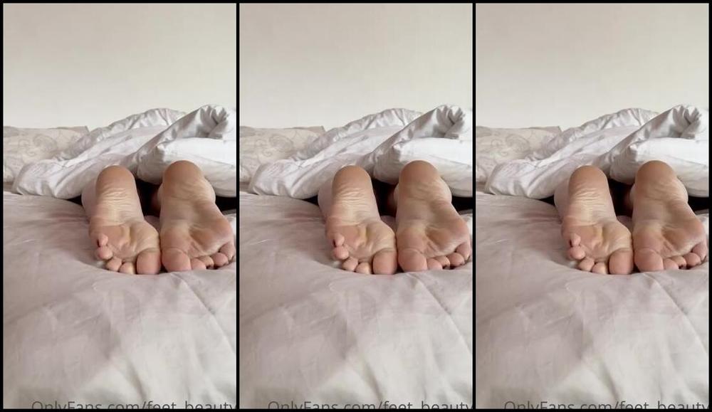 Feet Beautyx Nicknamed Feet Beautyx 12 21 2021 Onlyfans Video I Love When You Stare At Me Playing Around With My Feet In Bed Thats