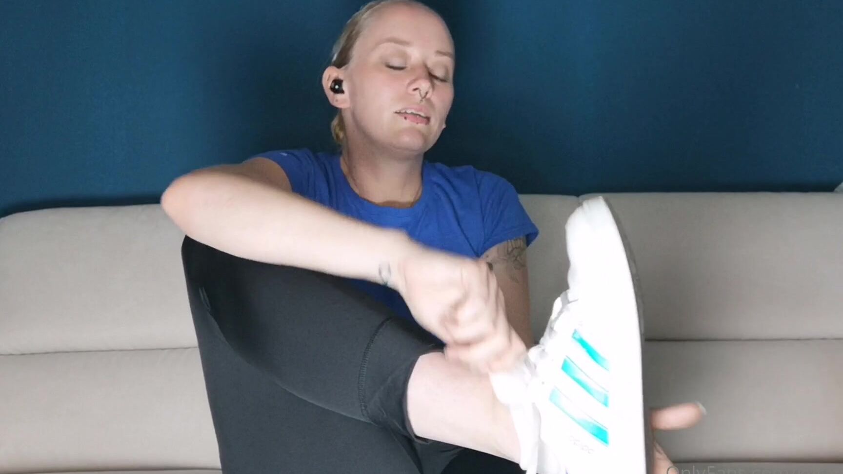 Kyramadu 3016895840 09 15 2023 Der Tag War Lang Und Ich War So Viel Auf Den Beinen Kein Wunder Also Dass