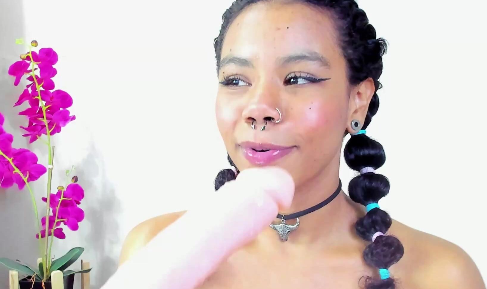 "Coconutsex" bigass, dildosucking, drool, fingerfucking, sloppy Wet and Wild Dildo Play manyvids