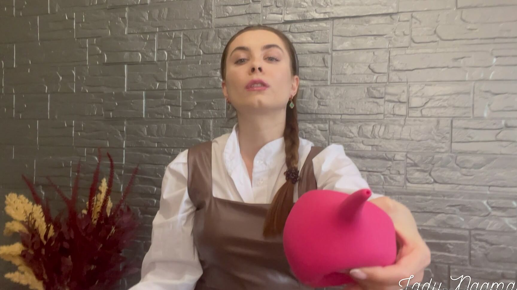 Ladynaama A Nurse Has Discovered That You Need Urgent Treatment