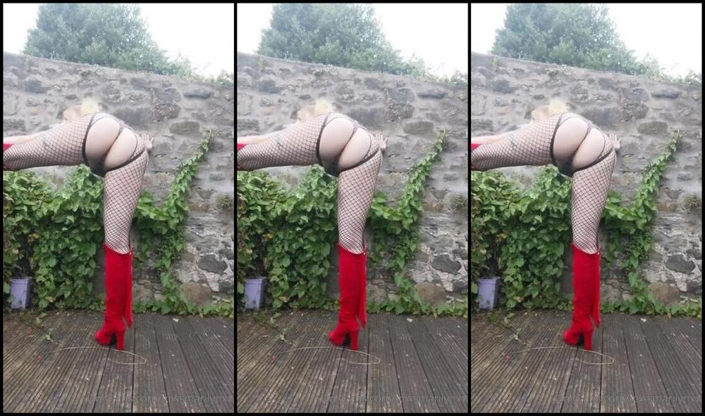 Miss Marilyn Nicknamed Missmarilynxx Onlyfans I Wonder If My Neighbours Liked The View