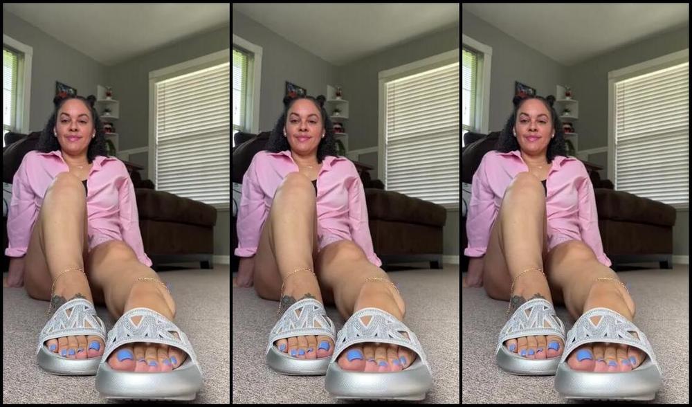 Deedeericanfeet 09 28 2024 Onlyfans Video Gn As Requested A Very Sexy Shoe Play In These Cute Sparkly Mk Slides