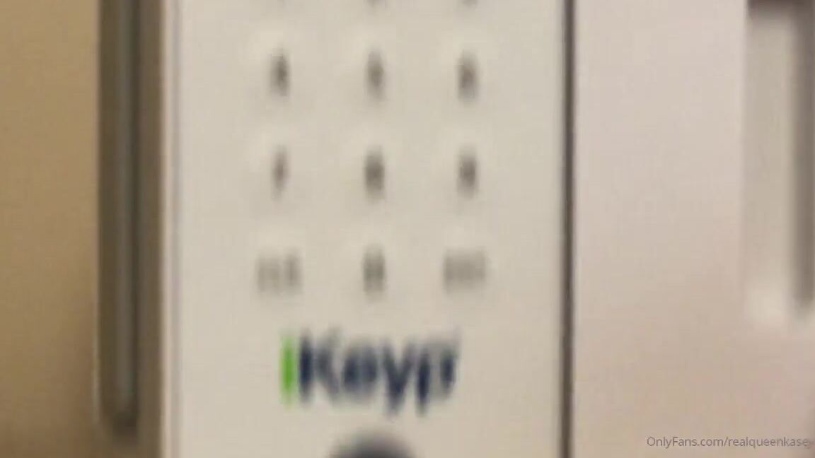 Queenofmean Nicknamed Realqueenkasey 09 22 2019 Onlyfans Video Just A Quick Update From My Chicago Condo