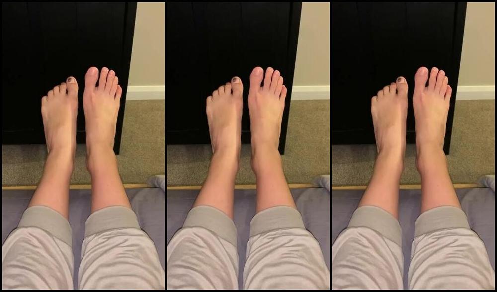 Miss Emma Rose Nicknamed Emmaemmarose Onlyfans Toes Are Getting Painted This Week What Colour Would You Like To See The Most M