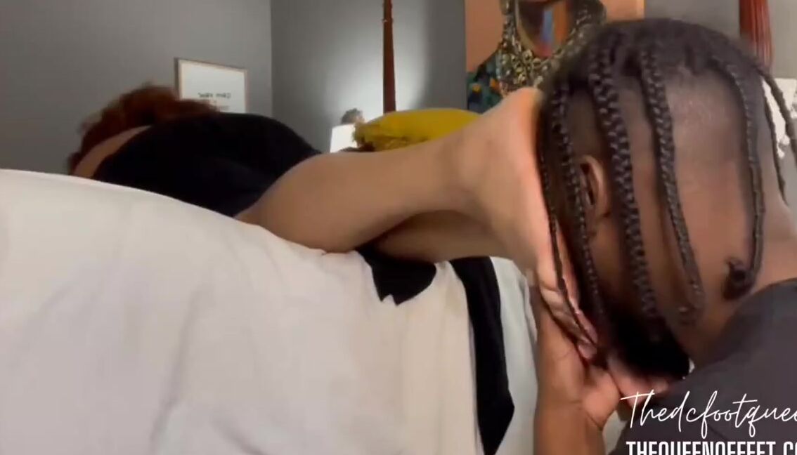 Thedcfootqueen Onlyfans What A Lady Needs This Shit Is A Need For Me You Removing My Slutty Heels While I Lay Downp