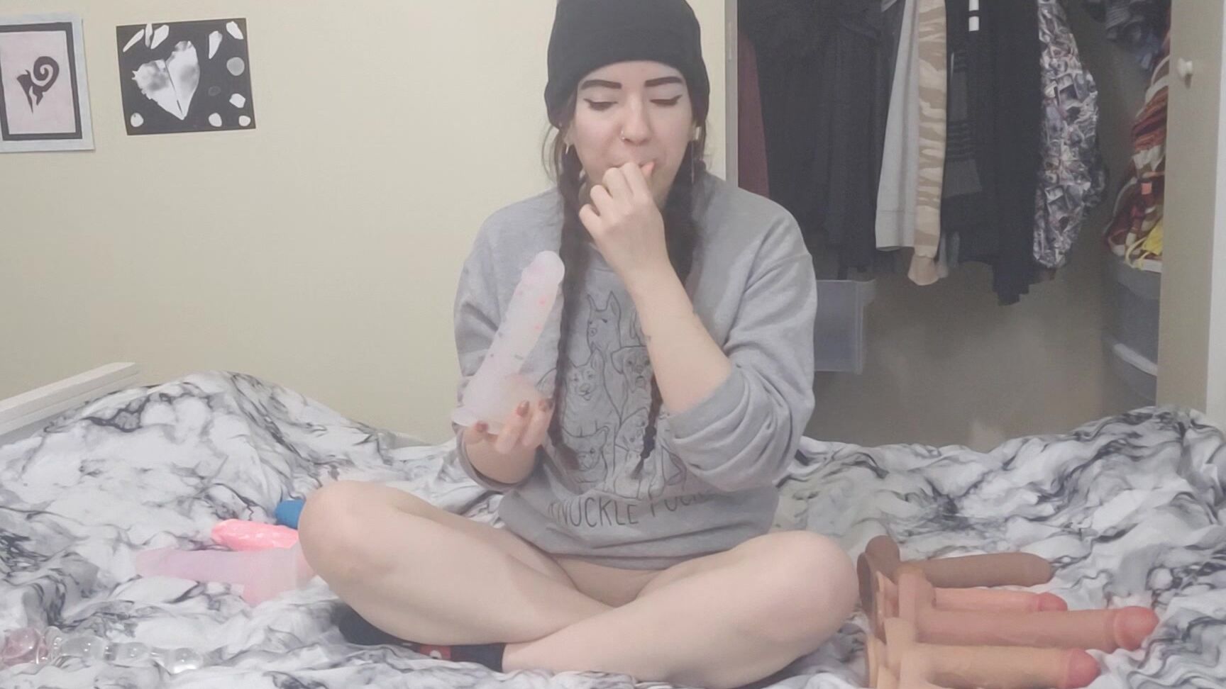 Dildos,Dildo Fucking,Socks,Shaved,Toys lilredvelvet fucking all my dildos ManyVids