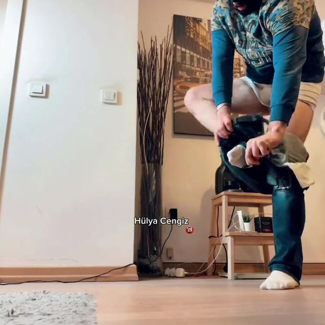 Hulya Cengiz Aka Hulyacengiz 10 20 2024 Onlyfans Video I Can Crush You Under My Feet Whenever I Wantp