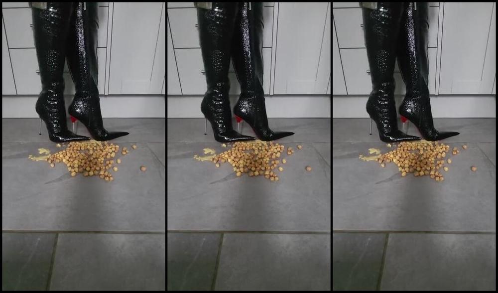 Kats Worn Heels Nicknamed Katswornheels Onlyfans Lets Start With 5 Mins Of Cereal Crushing
