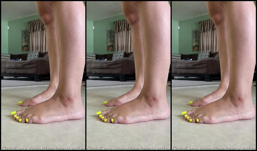 Deedeericanfeet Onlyfans As Requested Side Views Of My Feet Walking Back N Forth