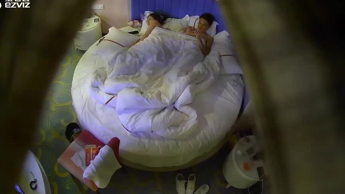 Asian Hidden Camera Couples Escorts 86675