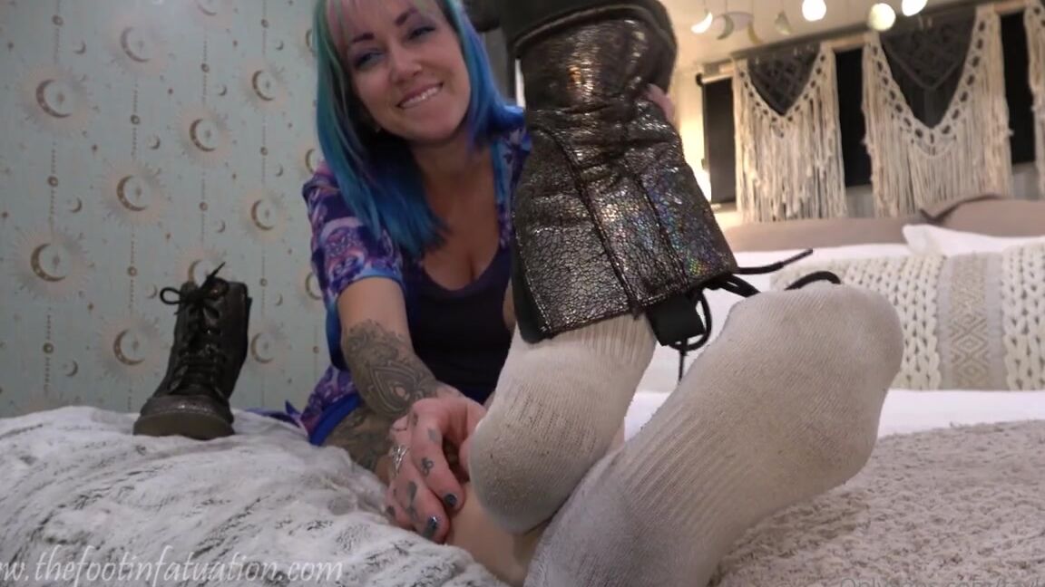 Taylorraz Onlyfans Free Preview Pov Stinky Sock To Bare Feet Joi With Countdown Now Youre Under My Control Check