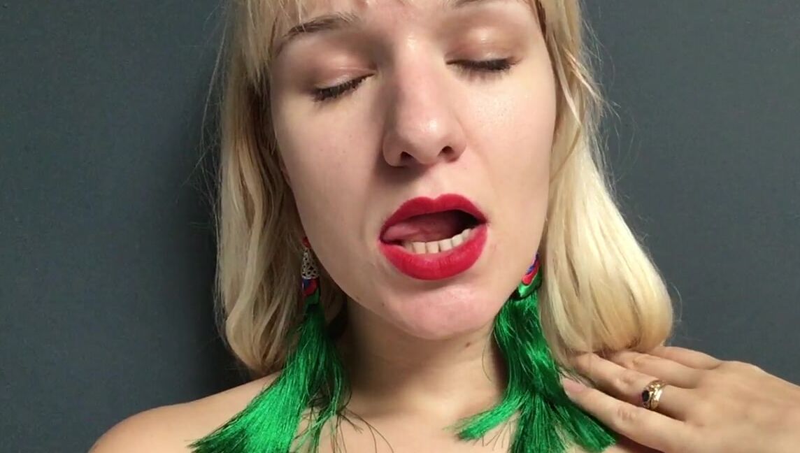 Goddess Vanessa Lipstick Joi