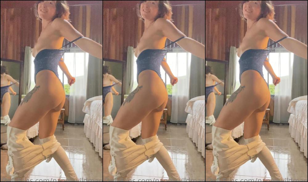 Naomiwildman Wednesday S Song And Dance Presents A Super Sexy Number To A Freaky Deaky Song Called Se