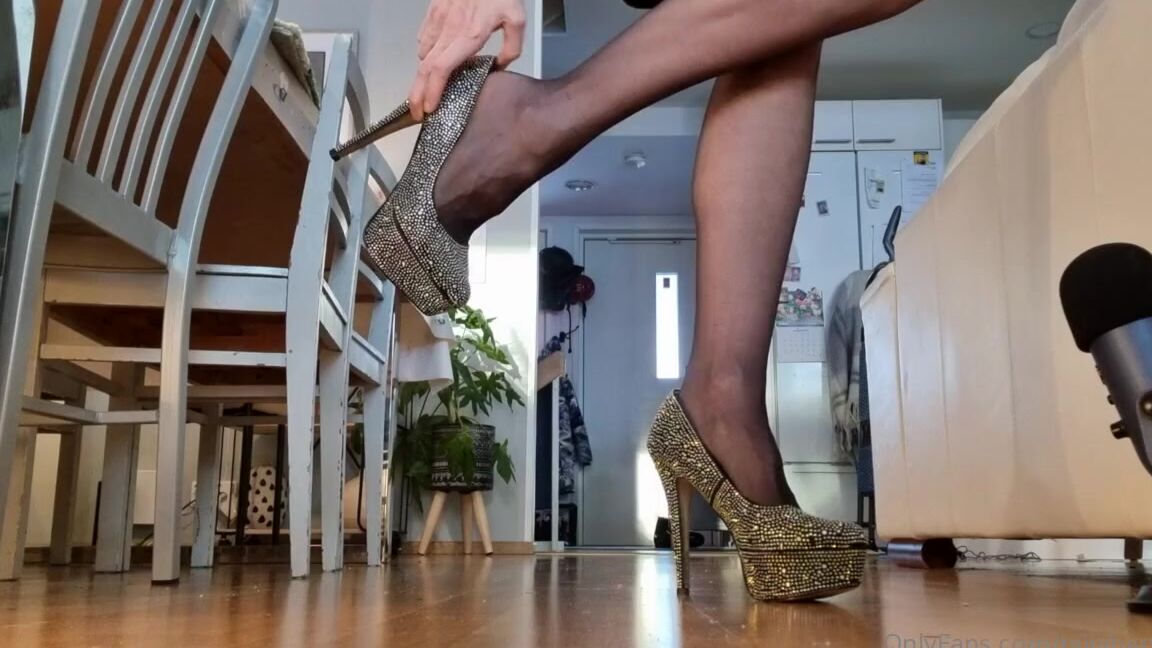 Taija Berryhill Nicknamed Taijaberryhill 01 19 2024 Onlyfans Video High Heels And Nylons To My Feet Lovers