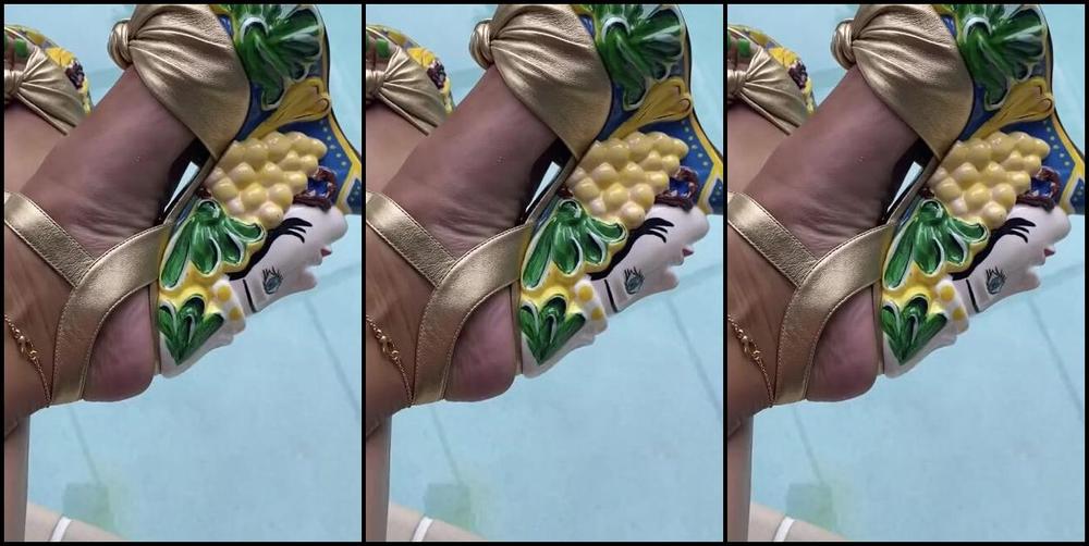 Goddess Grace Nicknamed Goddessgrace Onlyfans Today S Shoes Are My Runway Dolce Amp Gabbana Majolica Handpainted Wedges There Are Only A Handful