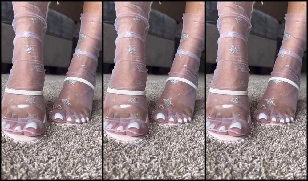Queenjodiieetoes Aka Prettyfeetonly1800 Onlyfans Shinning Is What I Do Best