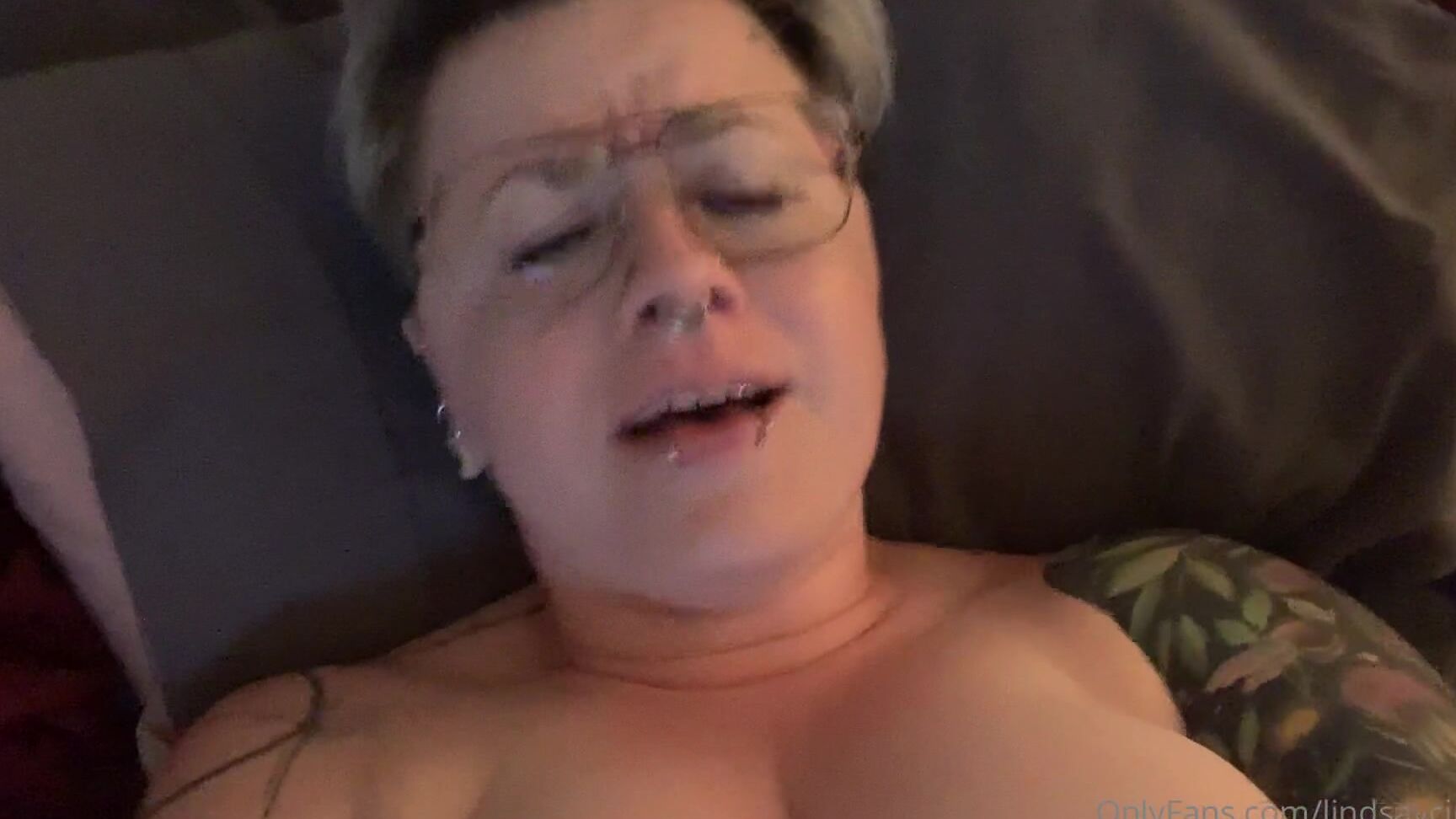 Lindsaycins U A Pretty View Of My Face While A Very