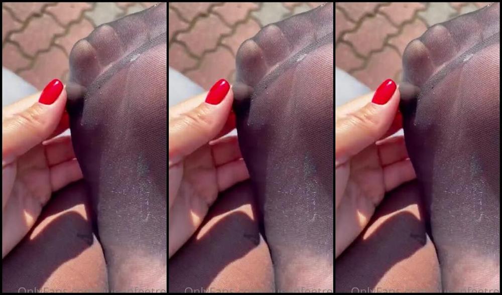 Queenfeetred Nicknamed Queenfeetred Onlyfans Video 1029