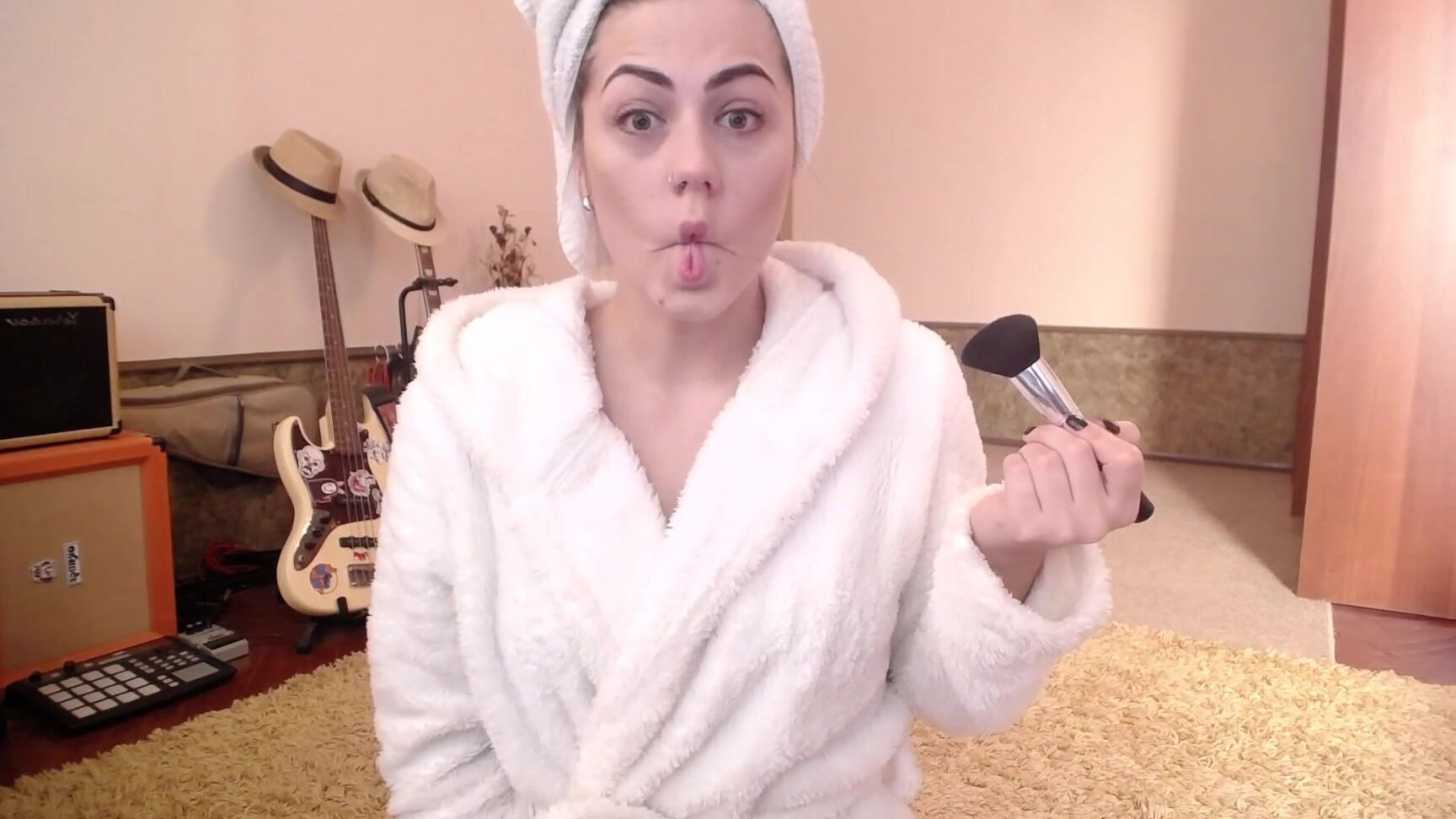 Hendrixina Backstage Or How Am I Preparing To Record A Video Or Go Online Makeup Choosing Underwear