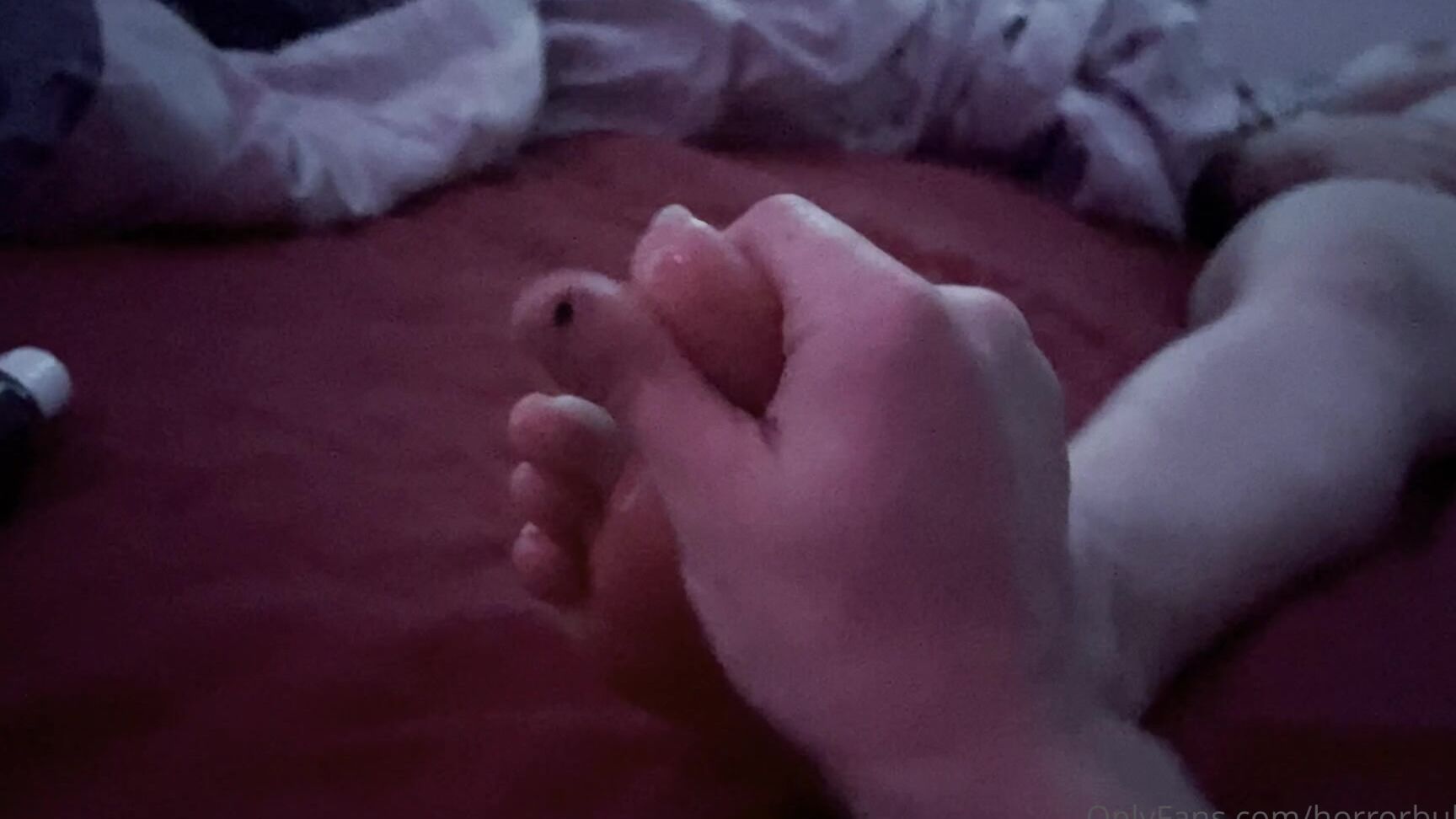 Horrorbubbles Tickle Foot Massage