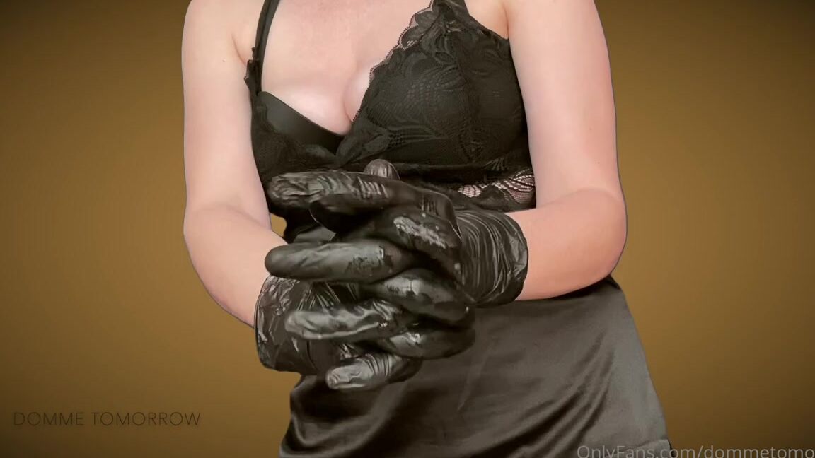 Ms Tomorrow Nicknamed Dommetomorrow Onlyfans I Filmed With These Gloves Today I M Still Editing The Clip But This Is A Little Extra That Didn