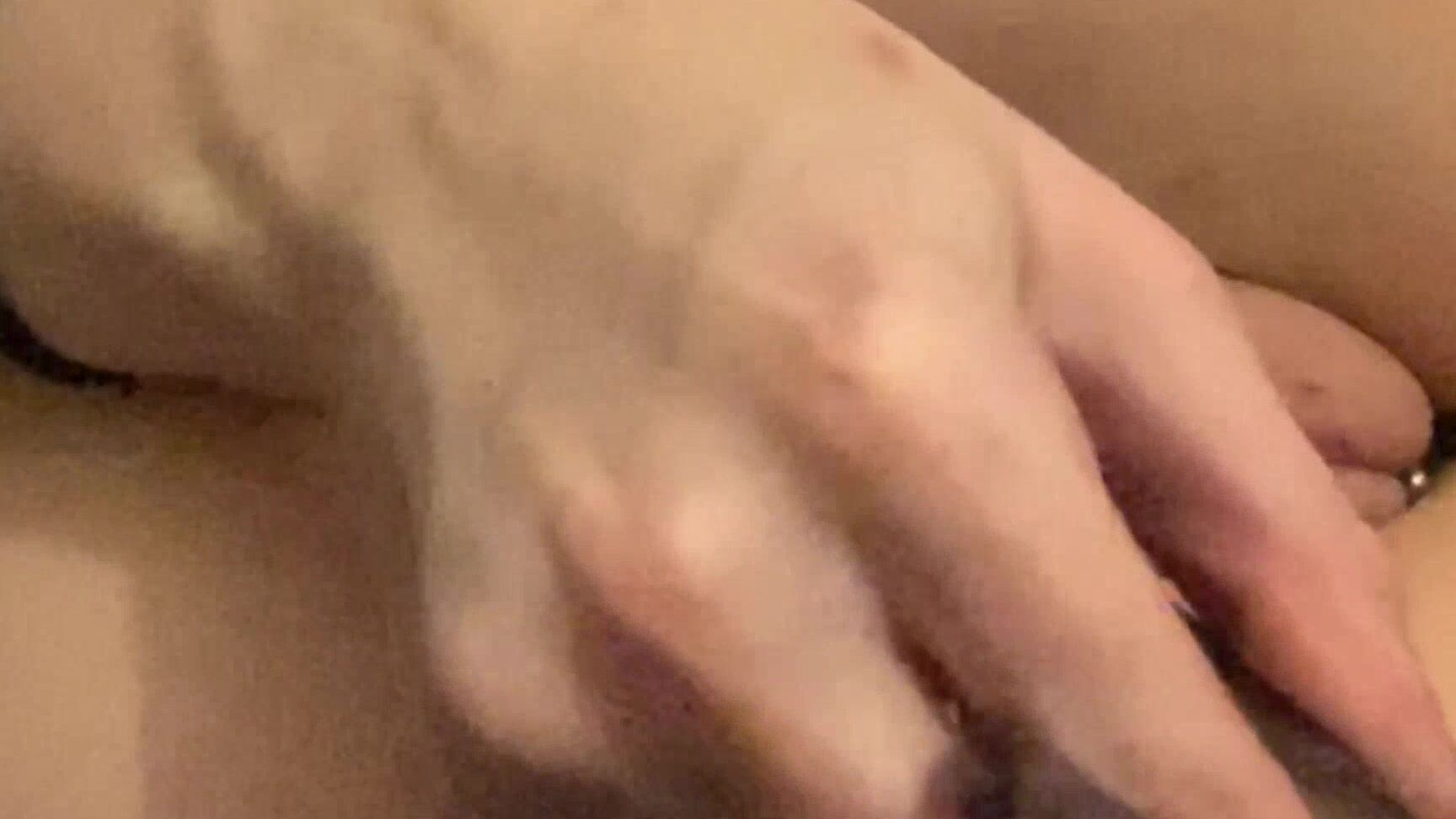 Eloraviolet Up Close Anal Masturbation