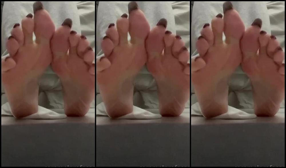 Puja Nicknamed Caramelprofessor Onlyfans Very Tired And I Skyped Late Don T Wake Me Up Tomorrow