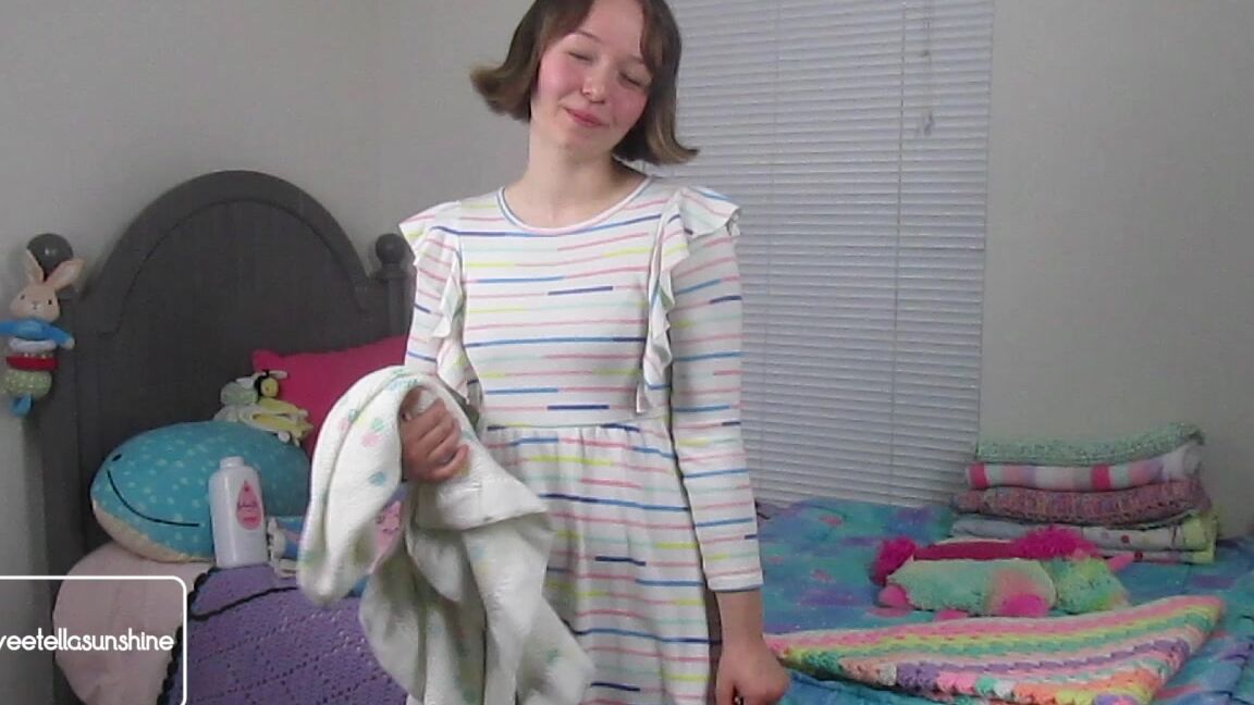 Sweetellasunshine Diaper Girls Peeping Tom Pov