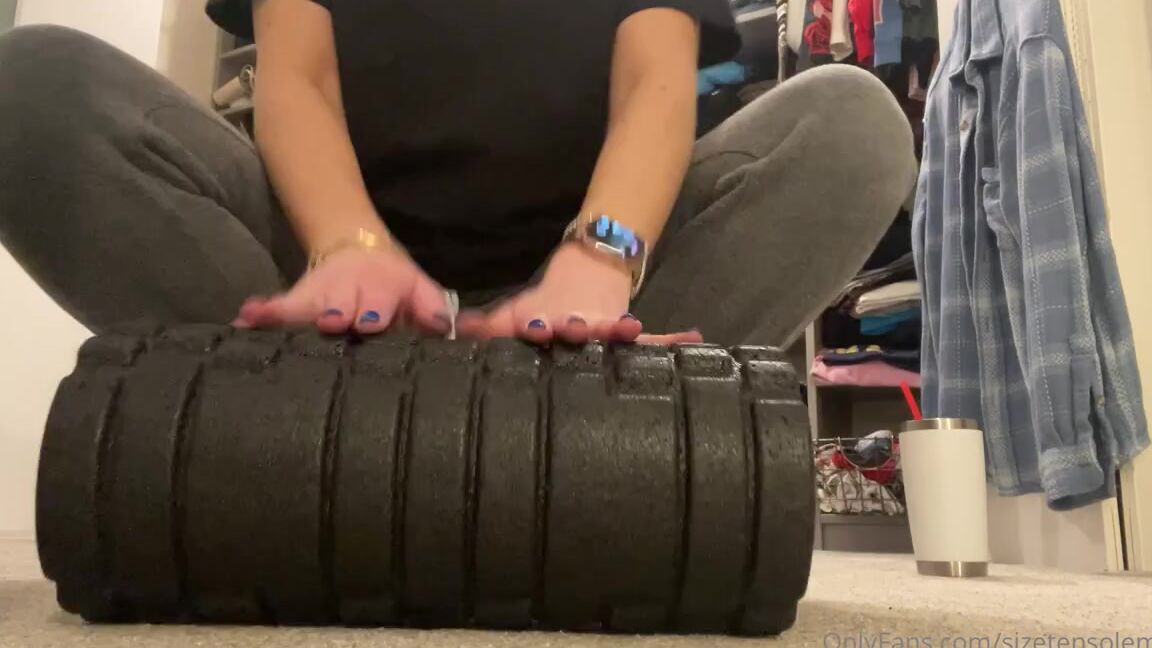 Sizetensolemates Onlyfans Watch Me Rub Out My Sore Leg Muscles