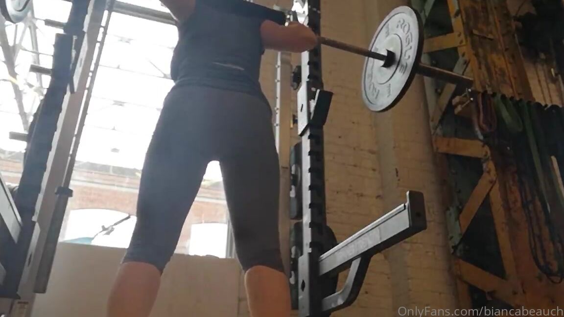 Biancabeauchamp 2021 12 08 0Gx6Vqcitgr3Vm0H8N6A3 Source