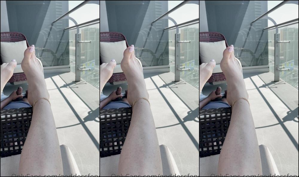 Goddessfendi 2212247820 09 04 2021 Vegas Balcony He Was So Turned On By Photographing Me And Worshipping My Perfect Feet Yayprettynailz