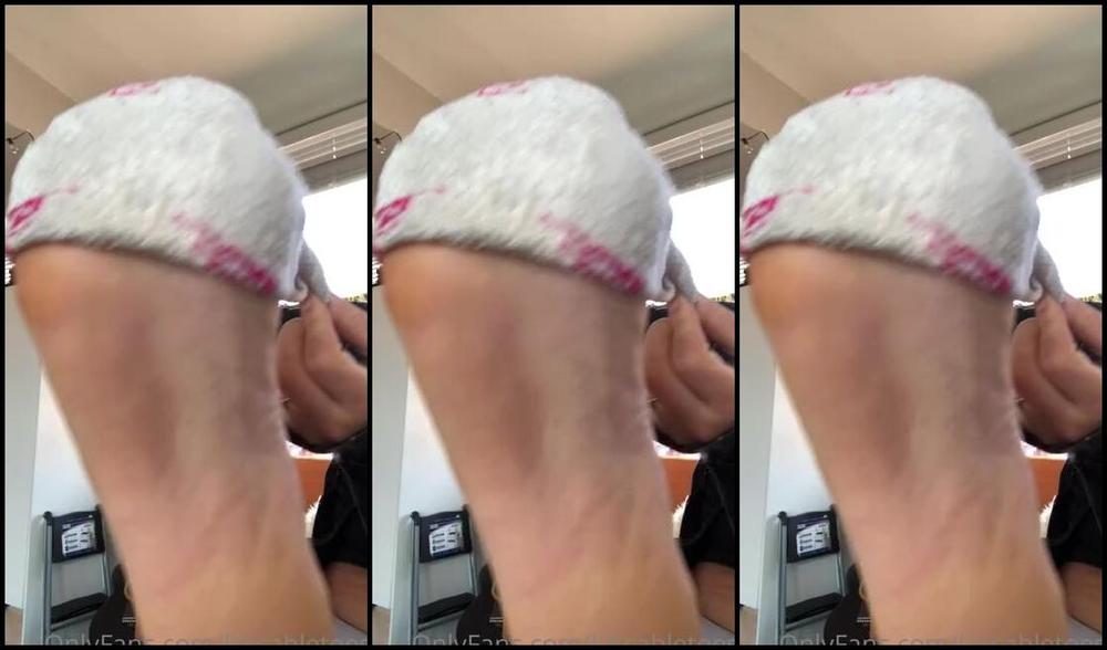 Kissable Toes Nicknamed Kissabletoess Onlyfans Video 421