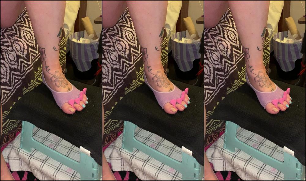 Sweetesthangsfeet Just For My Only Fans A Very Good Friend Of Mine Suggested That I Make A Video Of Me Pol