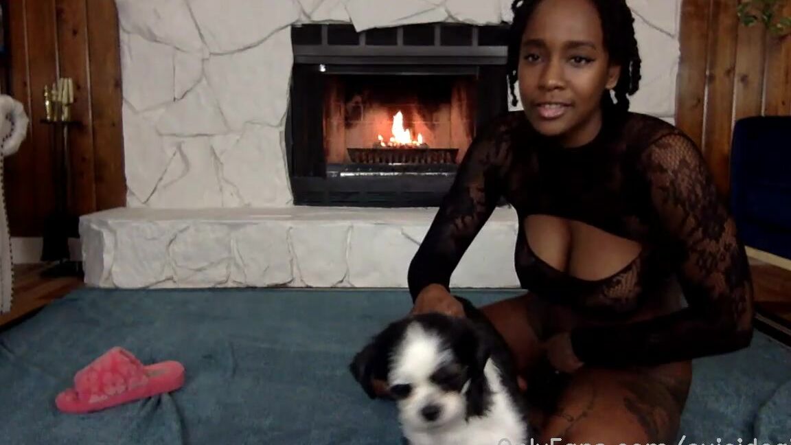 Suicidegirls Stream Started At Am Hey Lovers Cum Unwind With Me Let S Get Cozy Toge