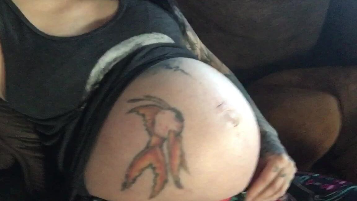 Tanksfeet Free Vid Weeks Pregnant Belly Tease